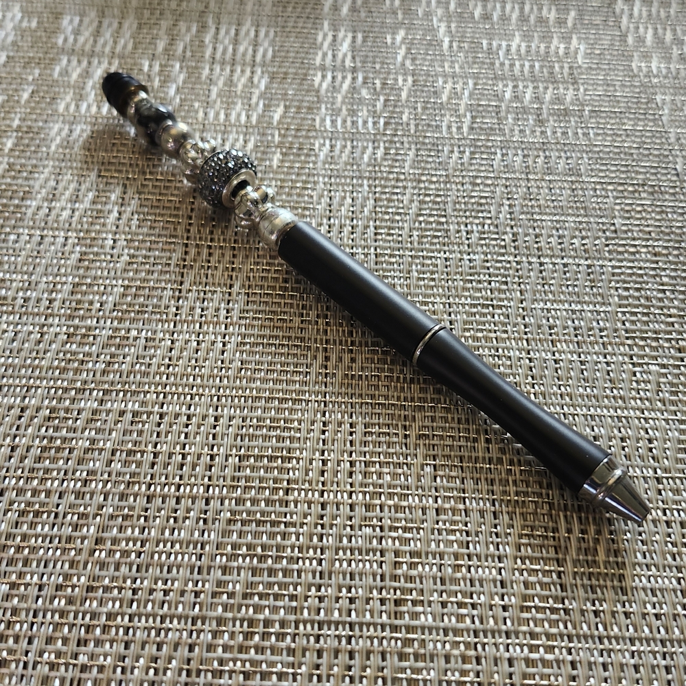 Hand Crafted Black and Silver Pen